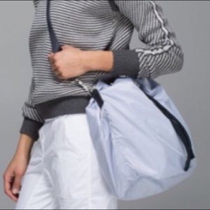LULULEMON • Sweat to Street Hobo Bag